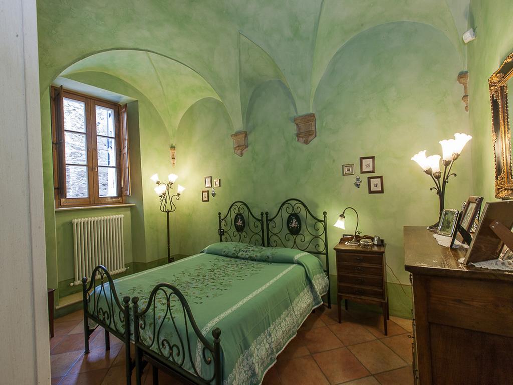 Apartment Residenza Gabrielli Sarteano Bagian luar foto